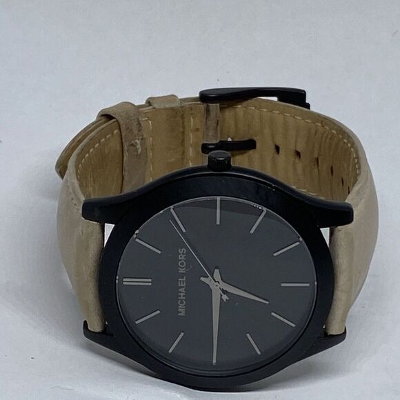 Michael Kors Slim Runway MK8510 Men's Beige Leather Analog Dial Watch JK309 - Picture 7 of 12
